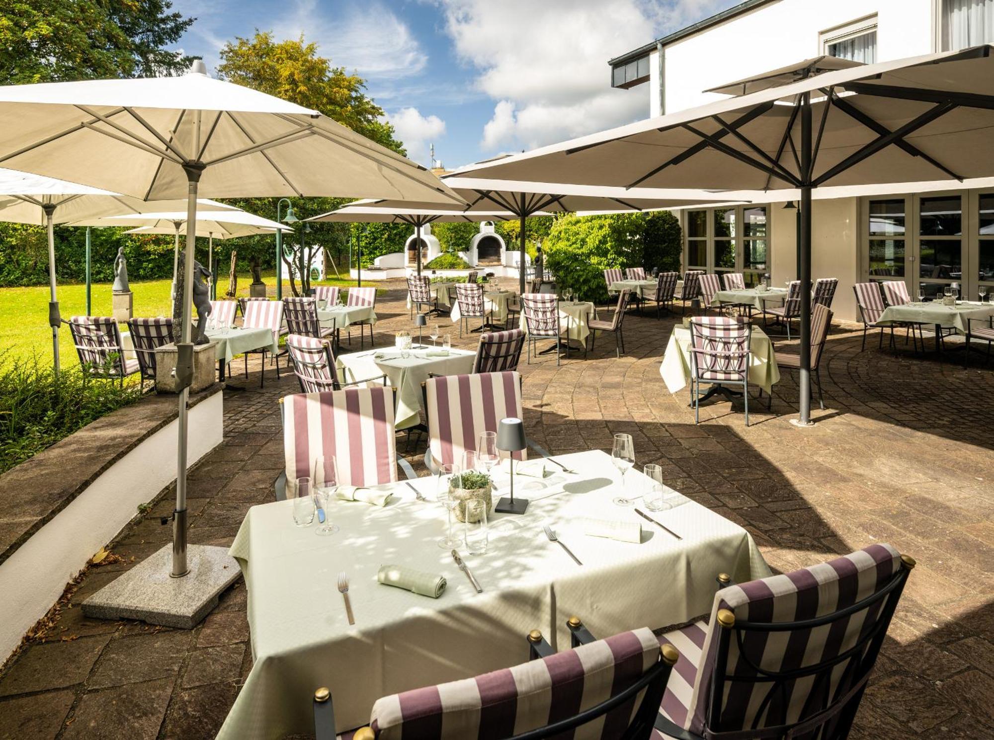 Hotel Herzogspark Herzogenaurach Exterior photo