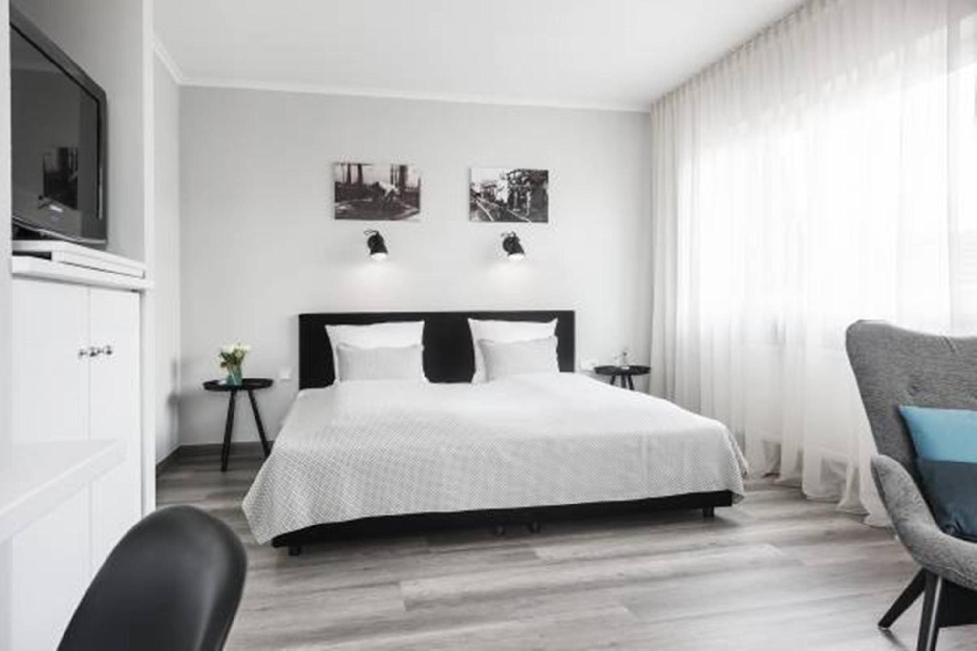 Hotel Herzogspark Herzogenaurach Room photo